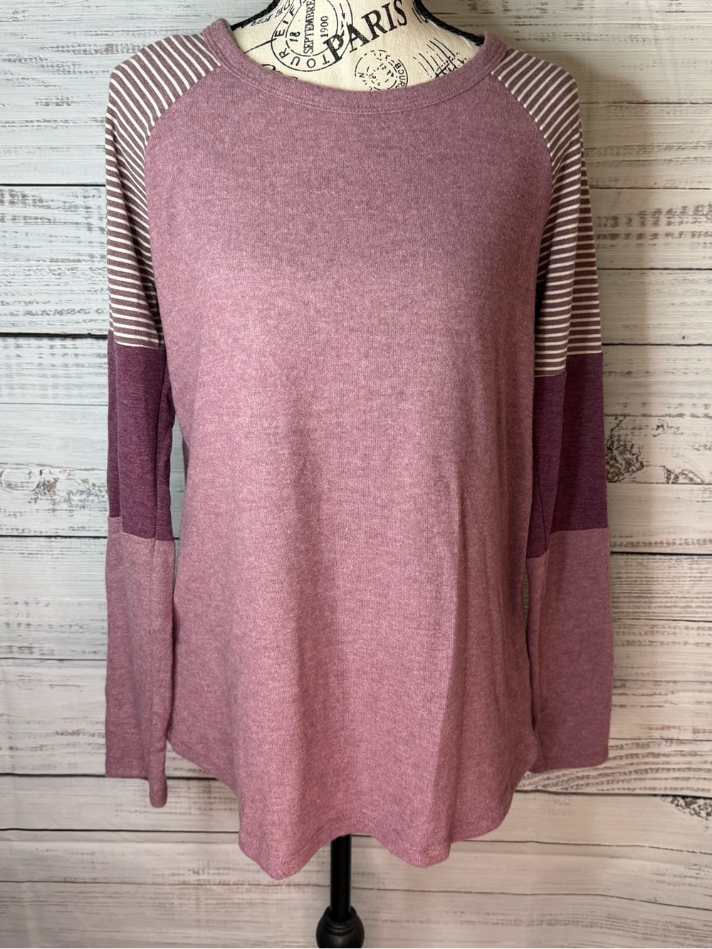 Staccato color-block Stripe-Sleeve Raglan Top size small